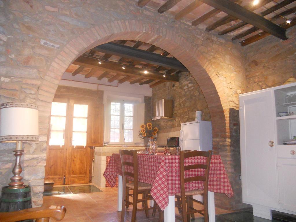 Apartment Casa Antica Chianni Rum bild