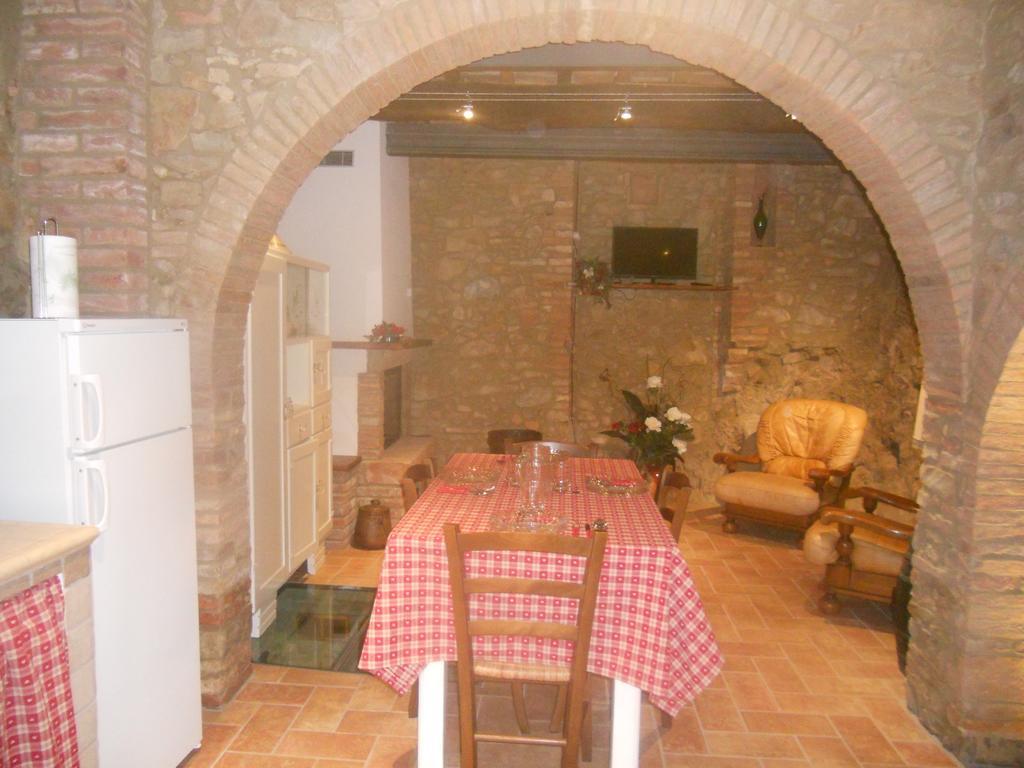 Apartment Casa Antica Chianni Rum bild